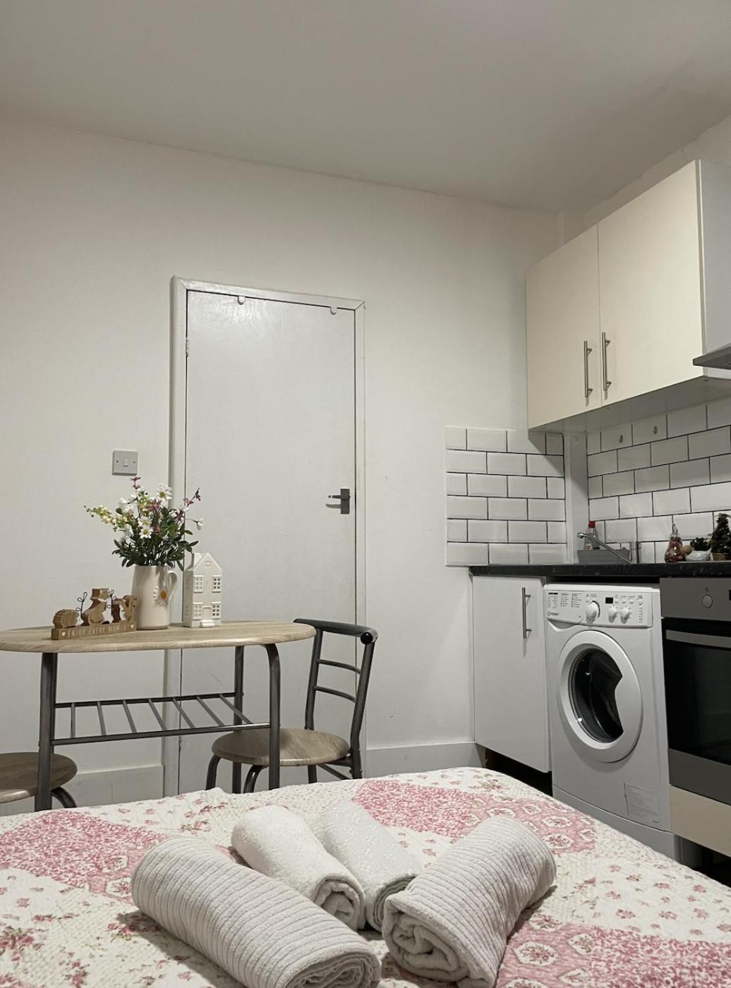 Homey Flat In Heart Of * Londra
